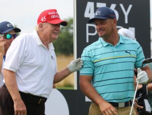 Read more about the article Despite hosting several tournaments, President Trump isn’t a fan of LIV Golf’s format