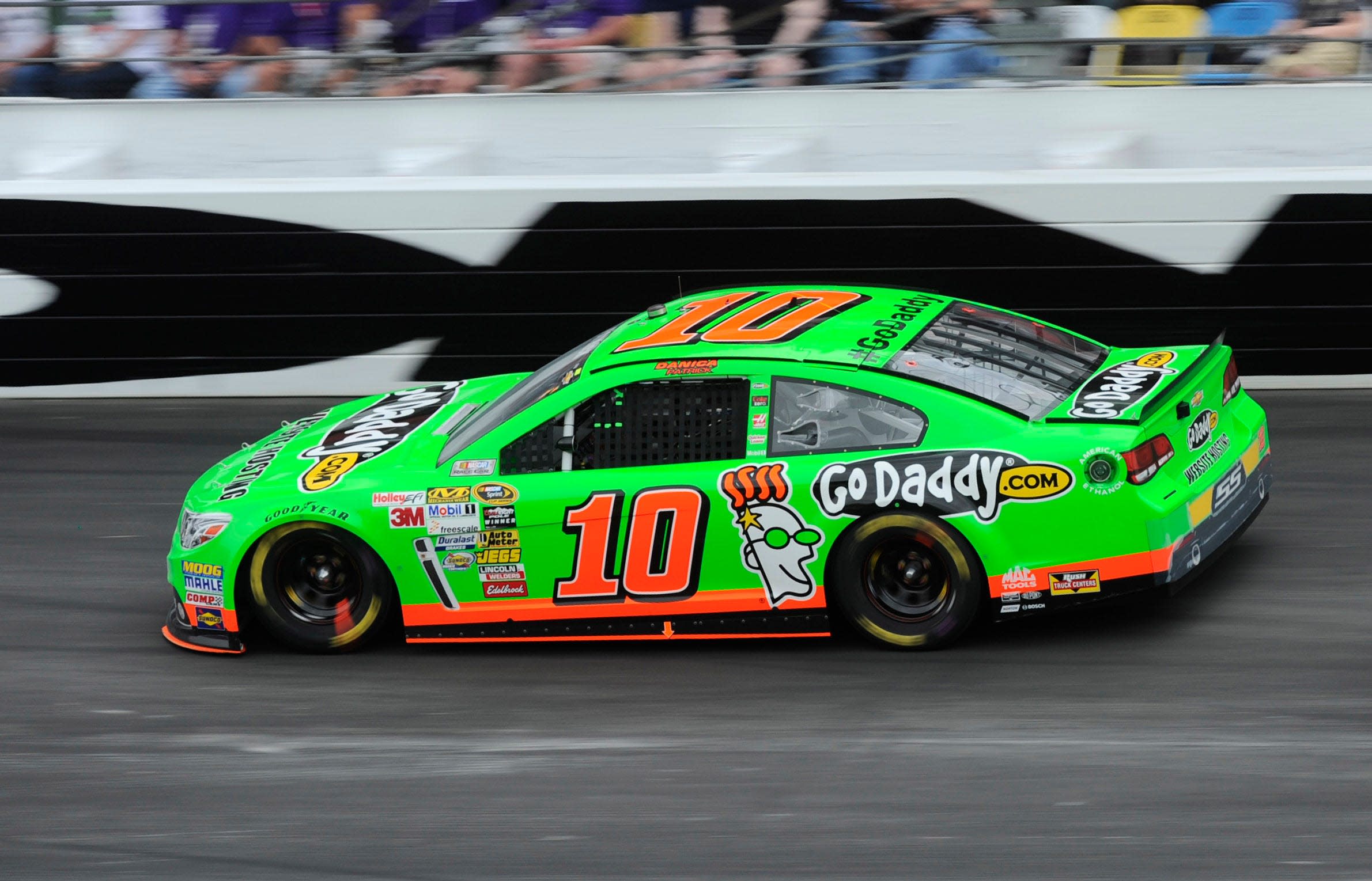 You are currently viewing When is the Daytona 500? It’s Danica Patrick (10) days until NASCAR season begins