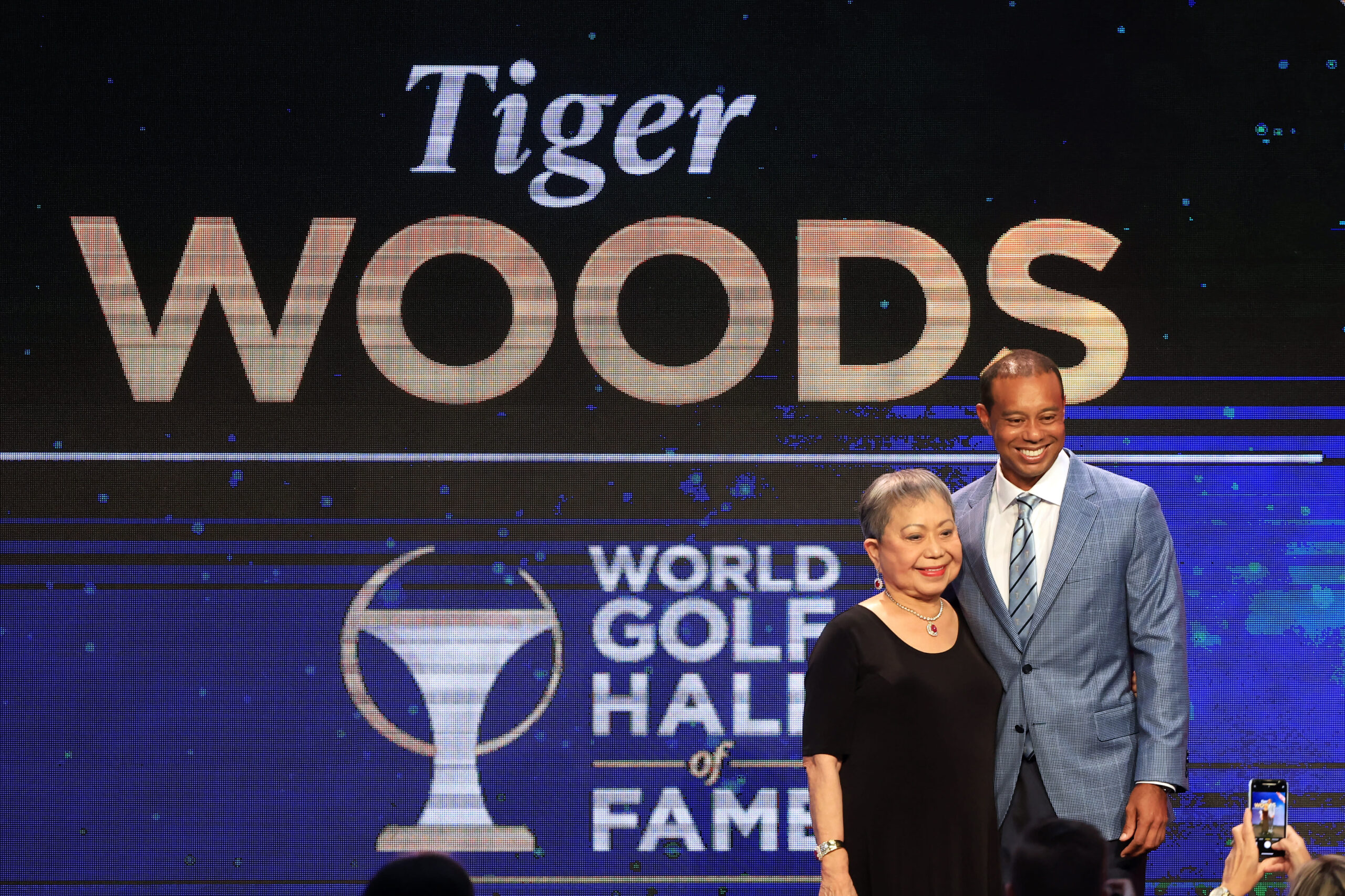 You are currently viewing Kultida Woods, mother of Tiger Woods, dies at 78