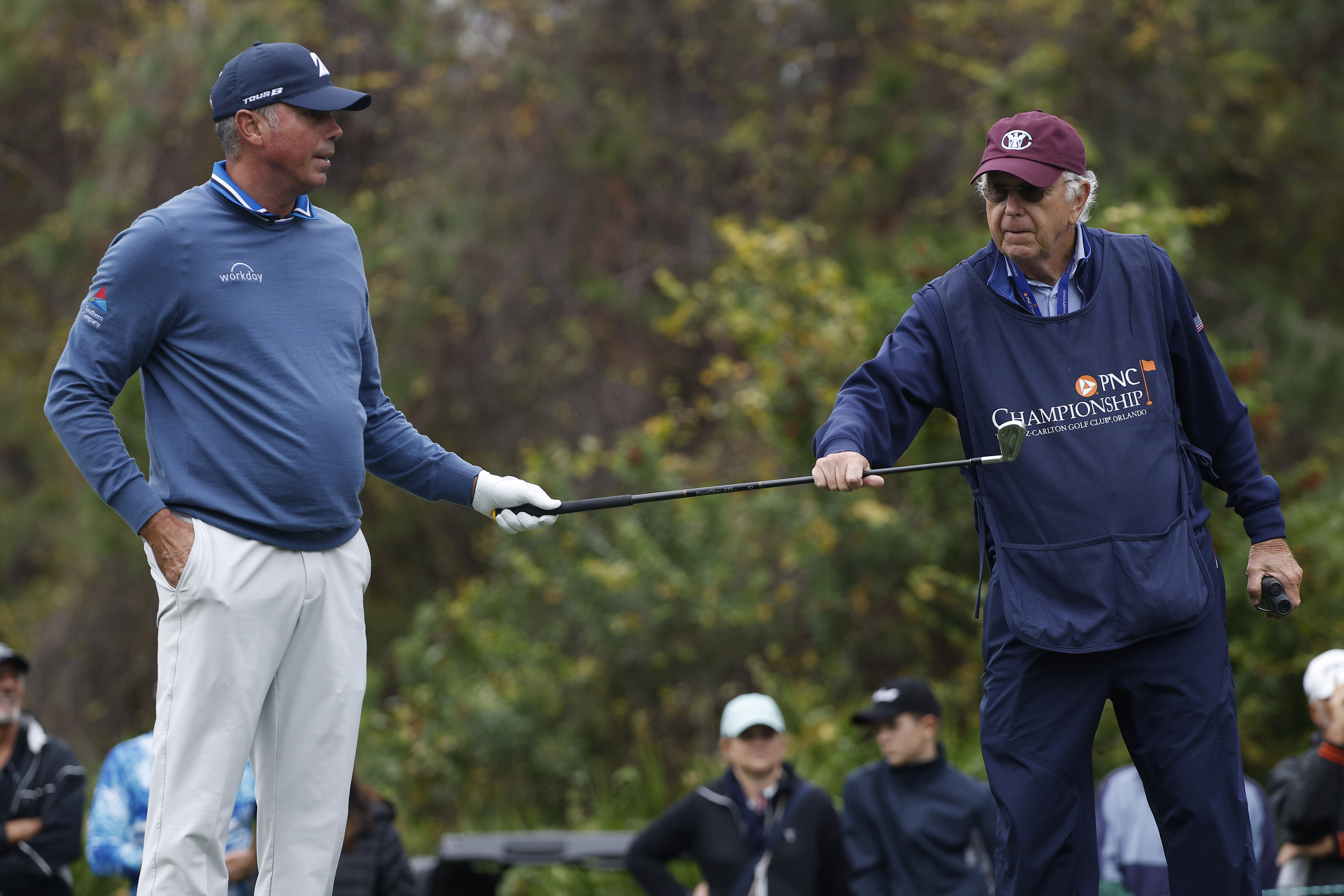 Read more about the article Matt Kuchar WDs from WM Phoenix Open after sudden death of his dad, Peter