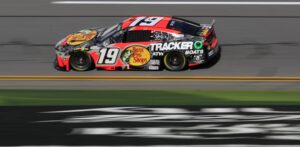 Read more about the article Daytona 500 qualifying results: Chase Briscoe will start Great American Race on pole