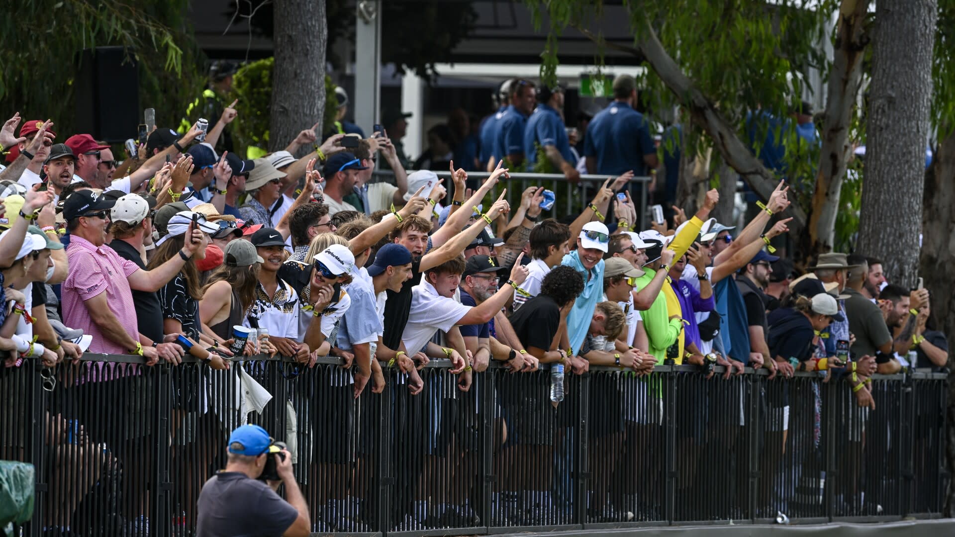 Read more about the article LIV’s Patrick Reed aces ‘Watering Hole’ and Aussie fans shower course with beer