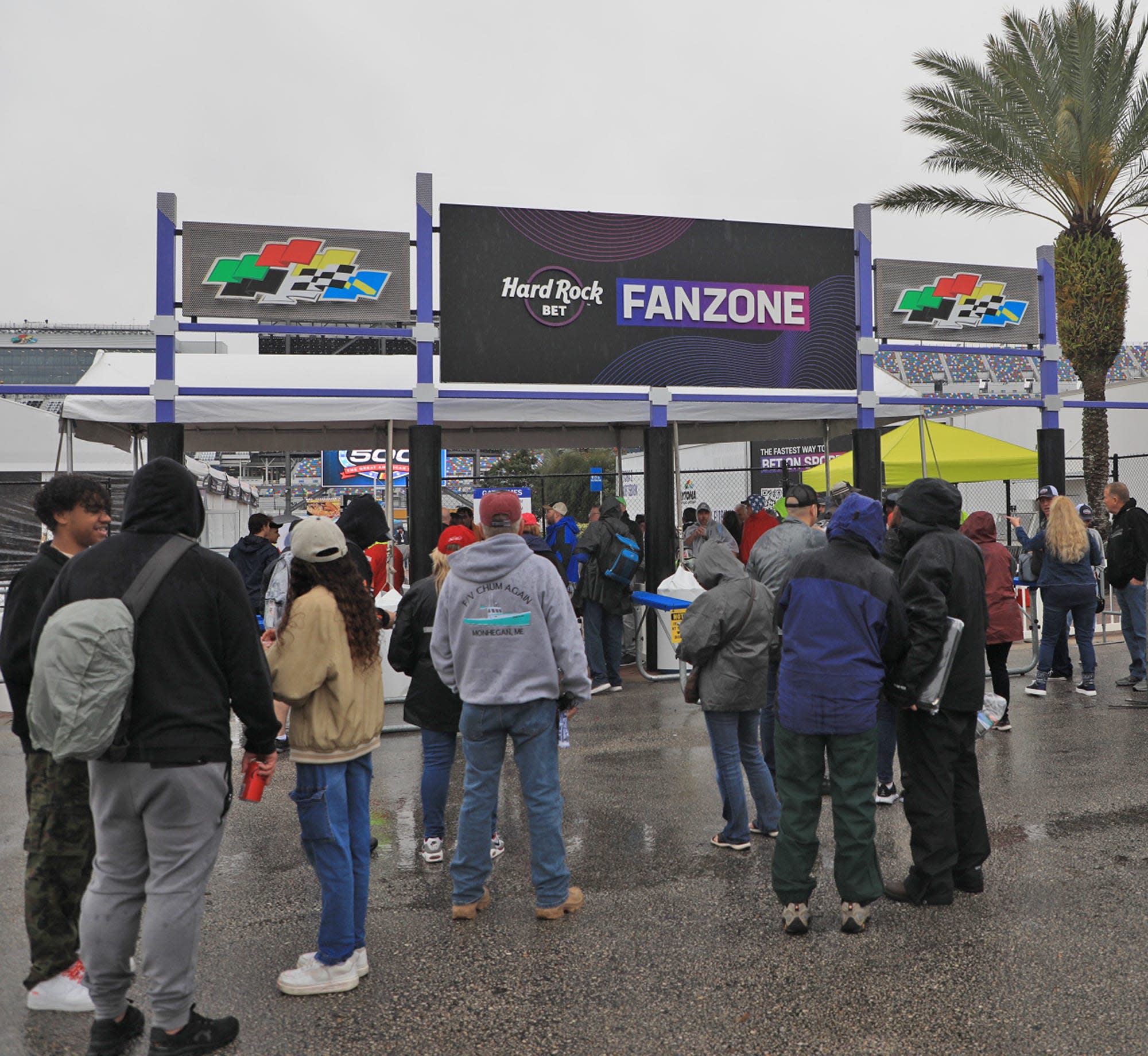 You are currently viewing Daytona 500 rain update: What does weather forecast show one week from 2025 NASCAR race?