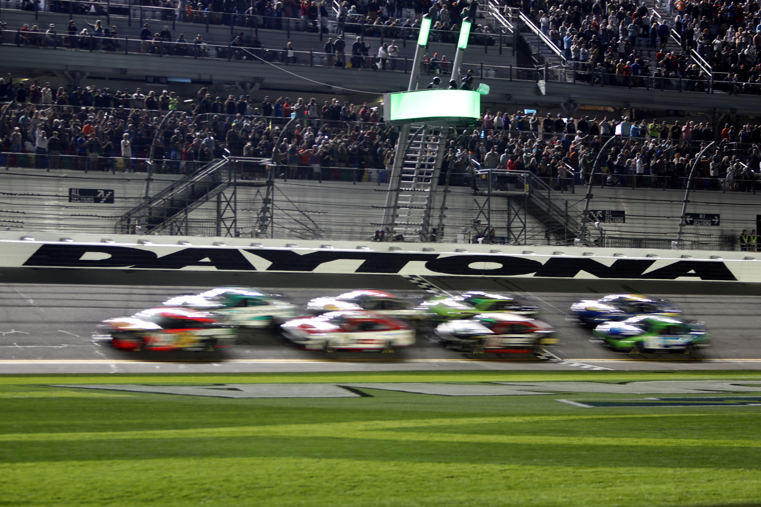 Read more about the article NASCAR: Everything you need to know ahead of the 2025 Daytona 500