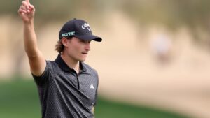 Read more about the article Inches from out of bounds, Rasmus Hojgaard instead makes crazy birdie to stay in WM Phoenix Open hunt