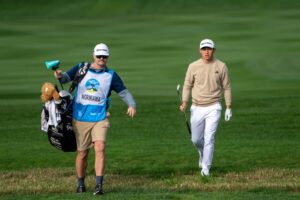 Read more about the article Asked about AimPoint, Collin Morikawa throws shade on Lucas Glover for using a long putter