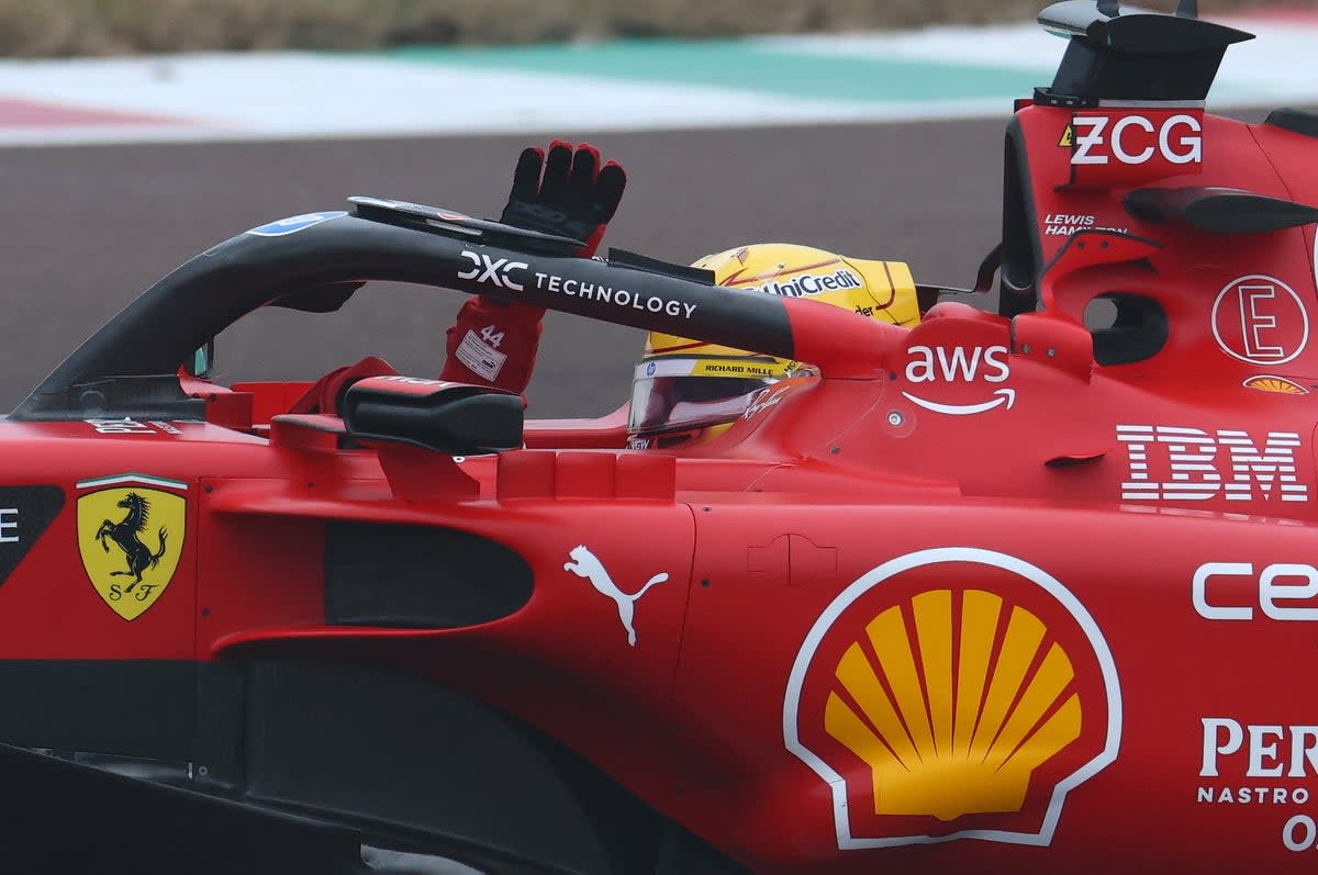 You are currently viewing Lewis Hamilton completes third F1 test stint as Ferrari times vs McLaren revealed