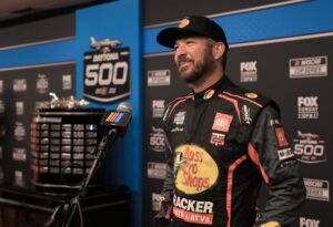 Read more about the article Jimmie Johnson, Martin Truex Jr. locked into Daytona 500 field via qualifying time