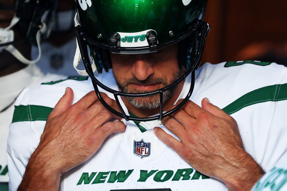 Read more about the article ‘The wrong move’ – Jets move on from Aaron Rodgers and release contradictory message to fanbase