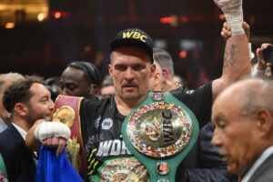 Read more about the article Oleksandr Usyk receives good news on Daniel Dubois clash from WBO after next fight plan hits snag