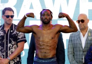 Read more about the article Terence Crawford reveals surprising current weight with message to Canelo Alvarez ahead of mega-fight