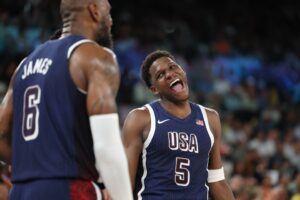 Read more about the article ‘The audacity’ – NBA fans in awe of Anthony Edwards’ insane confidence during bold Olympics exchange with Barack Obama