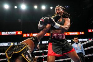 Read more about the article Claressa Shields surpasses Oleksandr Usyk, Terence Crawford and Naoya Inoue with record-breaking win