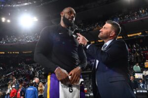 Read more about the article ‘Get up outta here’ – LeBron James addresses Lakers exit rumors after Luka Doncic trade