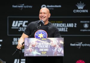 Read more about the article Dana White addresses UFC title rule change that would have prevented Conor McGregor achievement