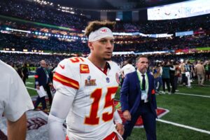 Read more about the article ‘Weird as hell’ – Dejected Patrick Mahomes brutally snubs Chiefs teammate following crushing Super Bowl defeat