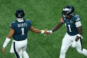 Read more about the article ‘We bump heads’ – AJ Brown confirmed Jalen Hurts issues with candid admission on Philadelphia Eagles’ ‘Alpha’ culture