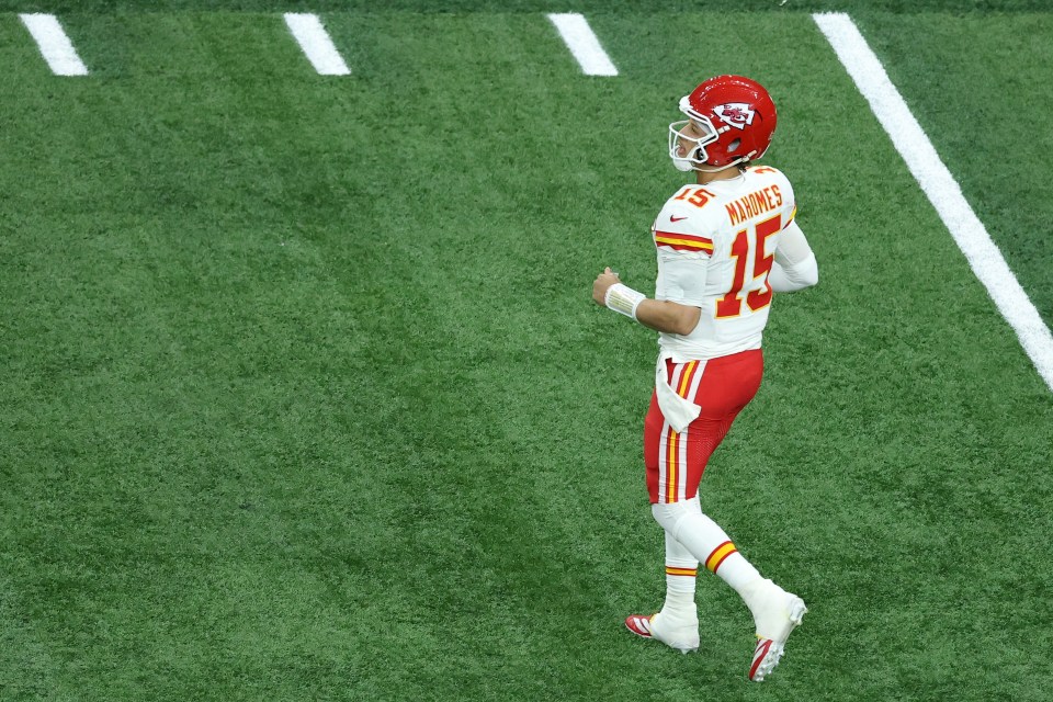 You are currently viewing ‘Diabolical’ – Fans claim NFL admin is trolling Patrick Mahomes with unusual highlight reel