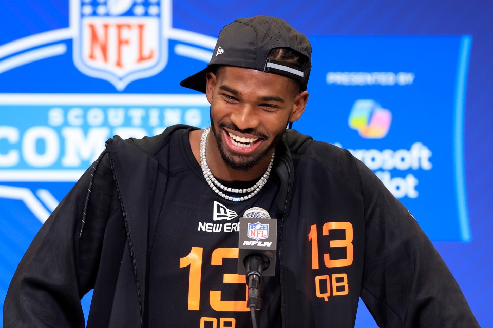 You are currently viewing ‘Don’t get me’ – Shedeur Sanders makes it clear where he doesn’t want to be drafted with Tom Brady precedent in mind