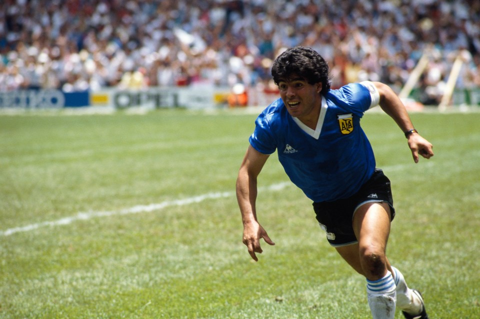 You are currently viewing When is Diego Maradona returning to EA FC 25 and why was he removed? Icon’s comeback teased after legal battle