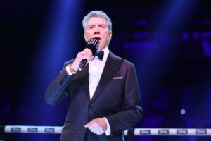 Read more about the article Iconic ring announcer Michael Buffer swaps boxing role for new job in Wigan on Valentine’s Day