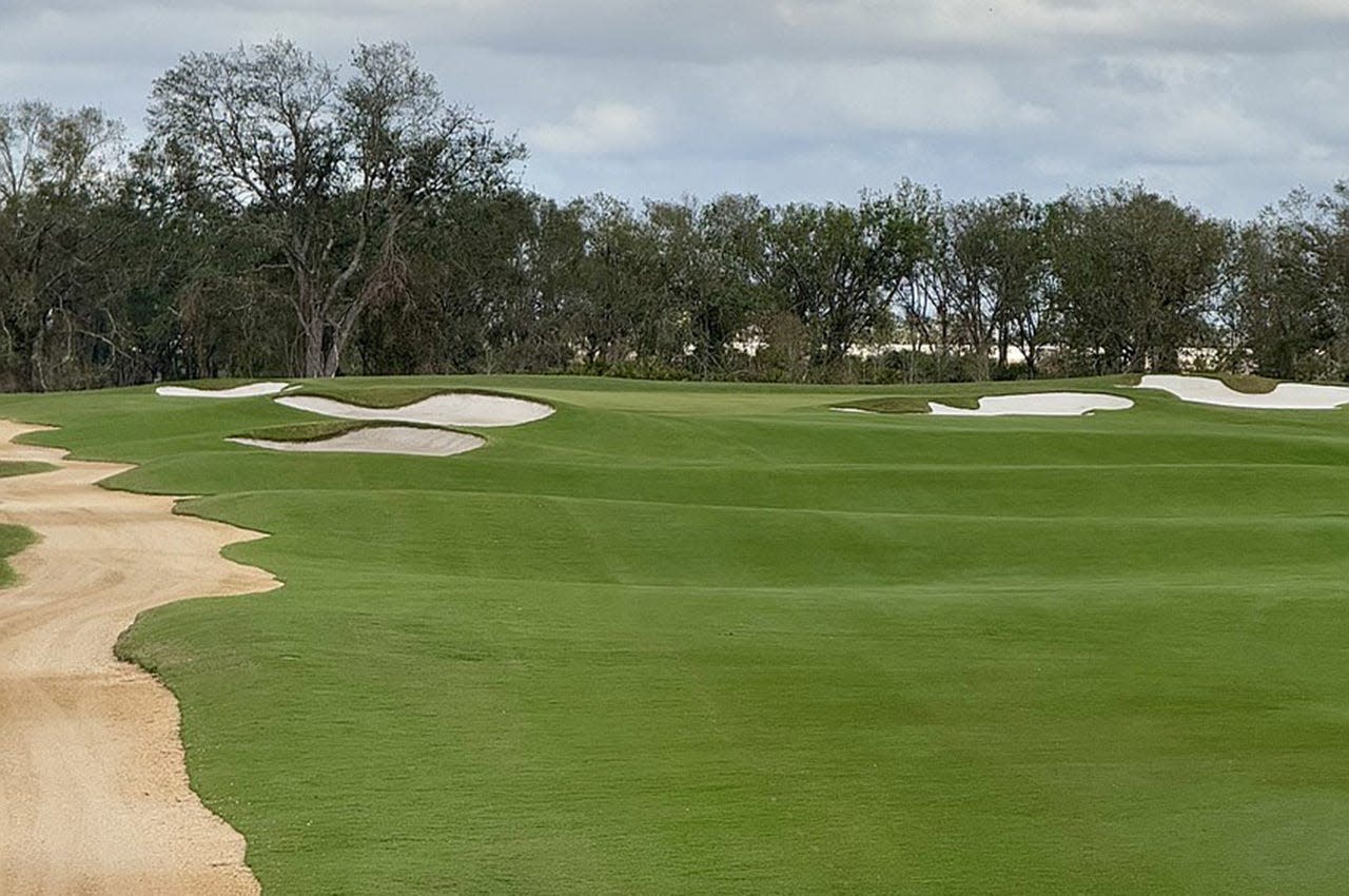 You are currently viewing New public-access golf course opens in growing Florida community