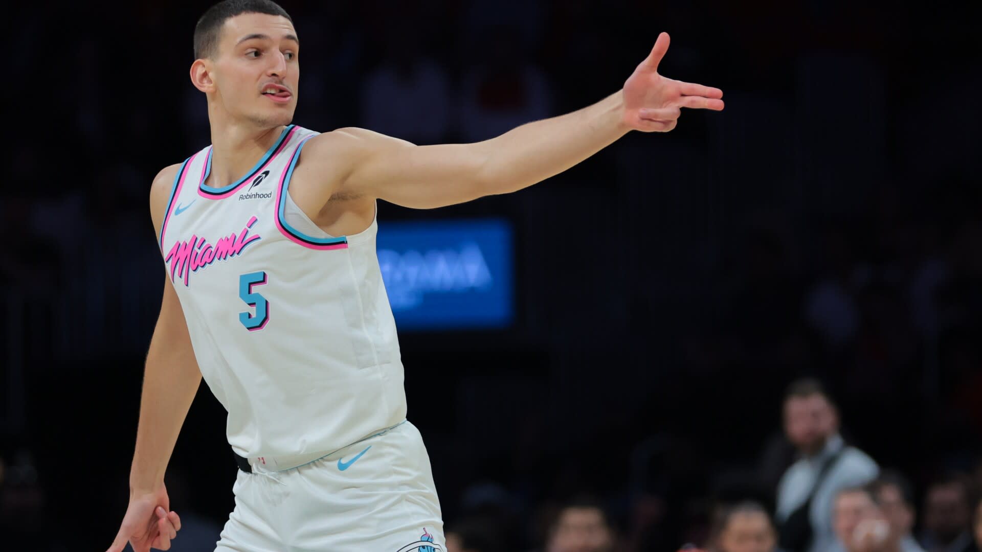 You are currently viewing Fantasy Basketball Pickups: Don’t worry about Nikola Jovic