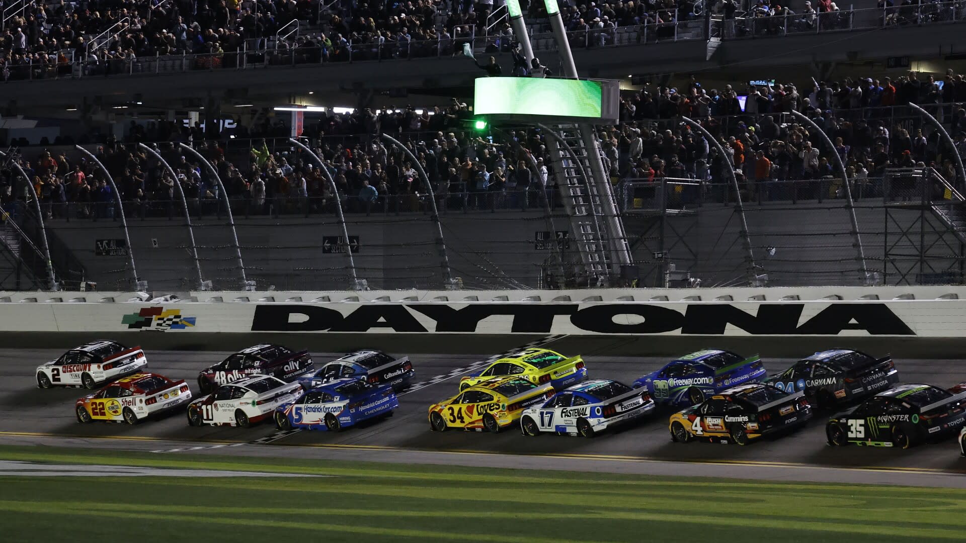 Read more about the article Starting lineup for the 67th Daytona 500