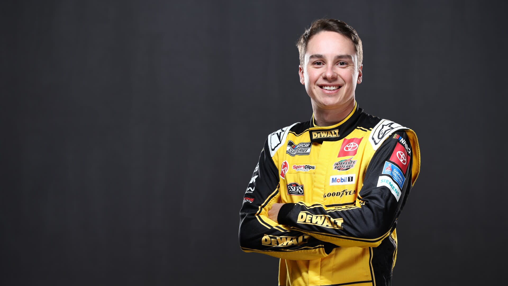 You are currently viewing Energized by his dirt racing, Christopher Bell ready to get back into NASCAR Cup car at Clash