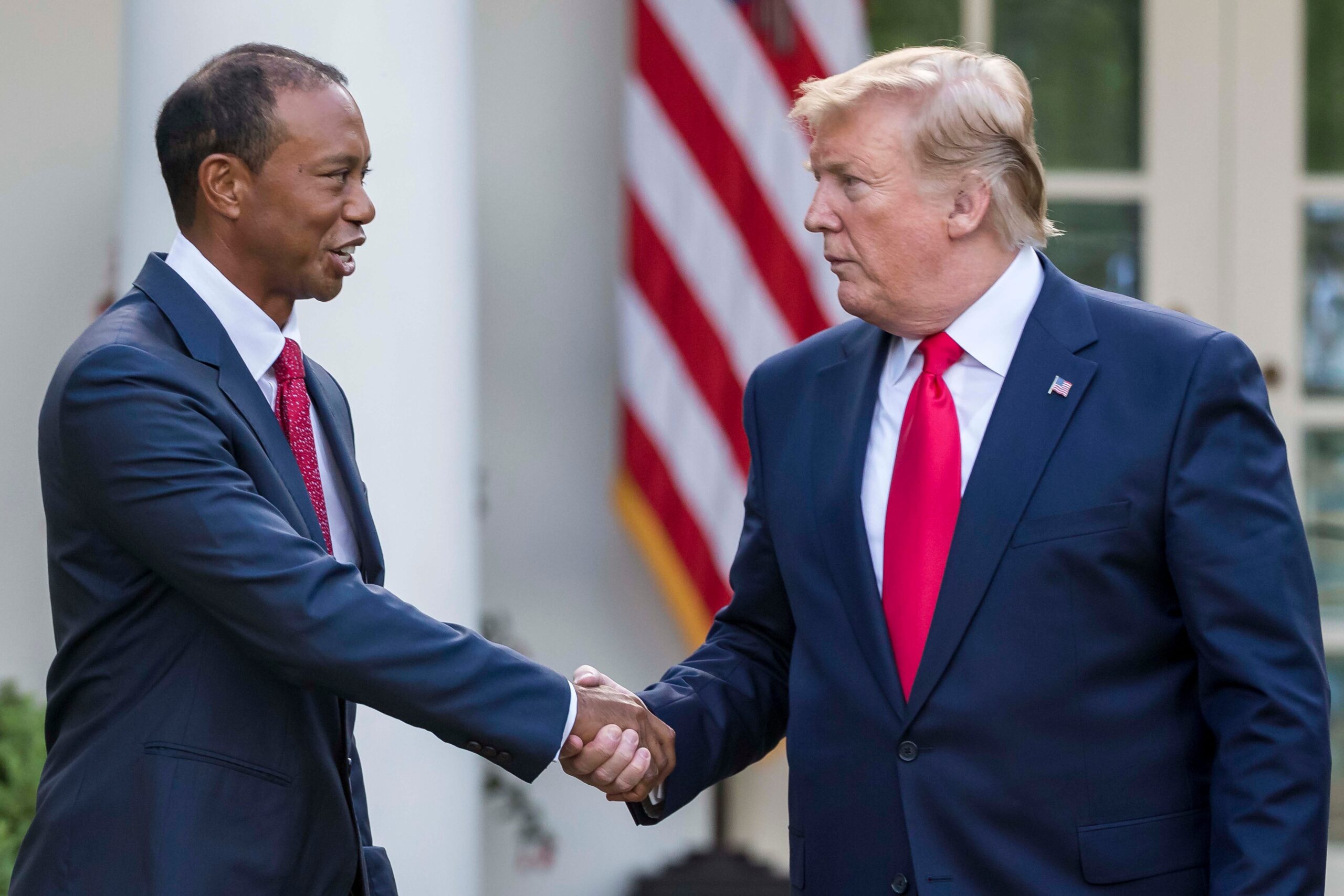 You are currently viewing Tiger Woods is playing golf with President Donald Trump before heading to Genesis Invitational