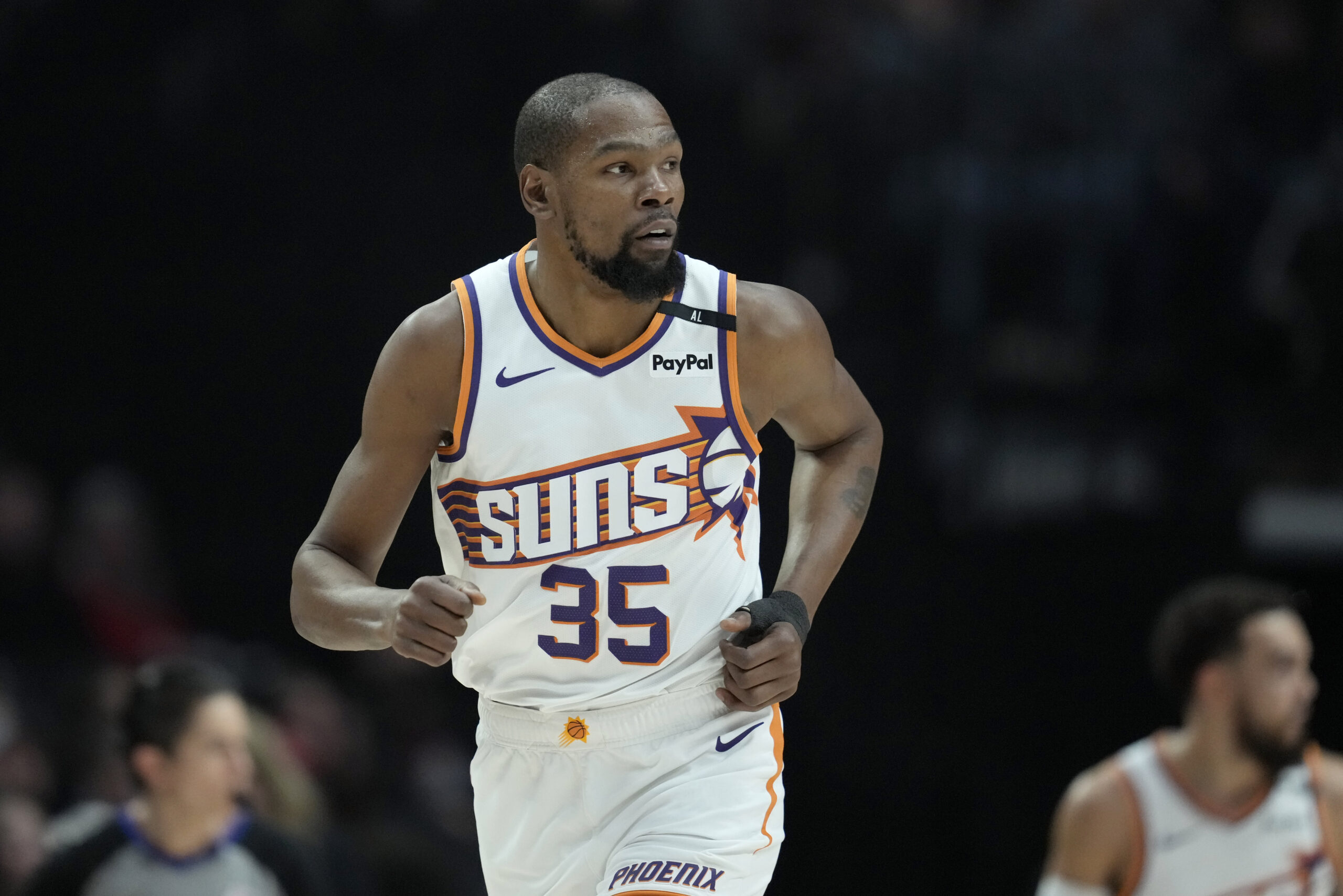 You are currently viewing Kevin Durant becomes 8th NBA player to score 30,000 points