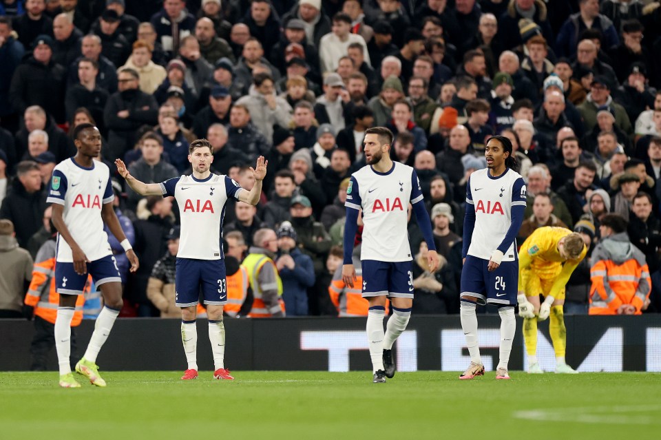 You are currently viewing Tottenham vs Manchester United predicted line-ups and how to watch Premier League showdown