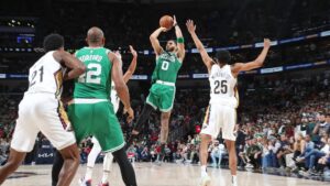 Read more about the article Watch Jayson Tatum hit game-winning midranger to lift Celtics past Pelicans