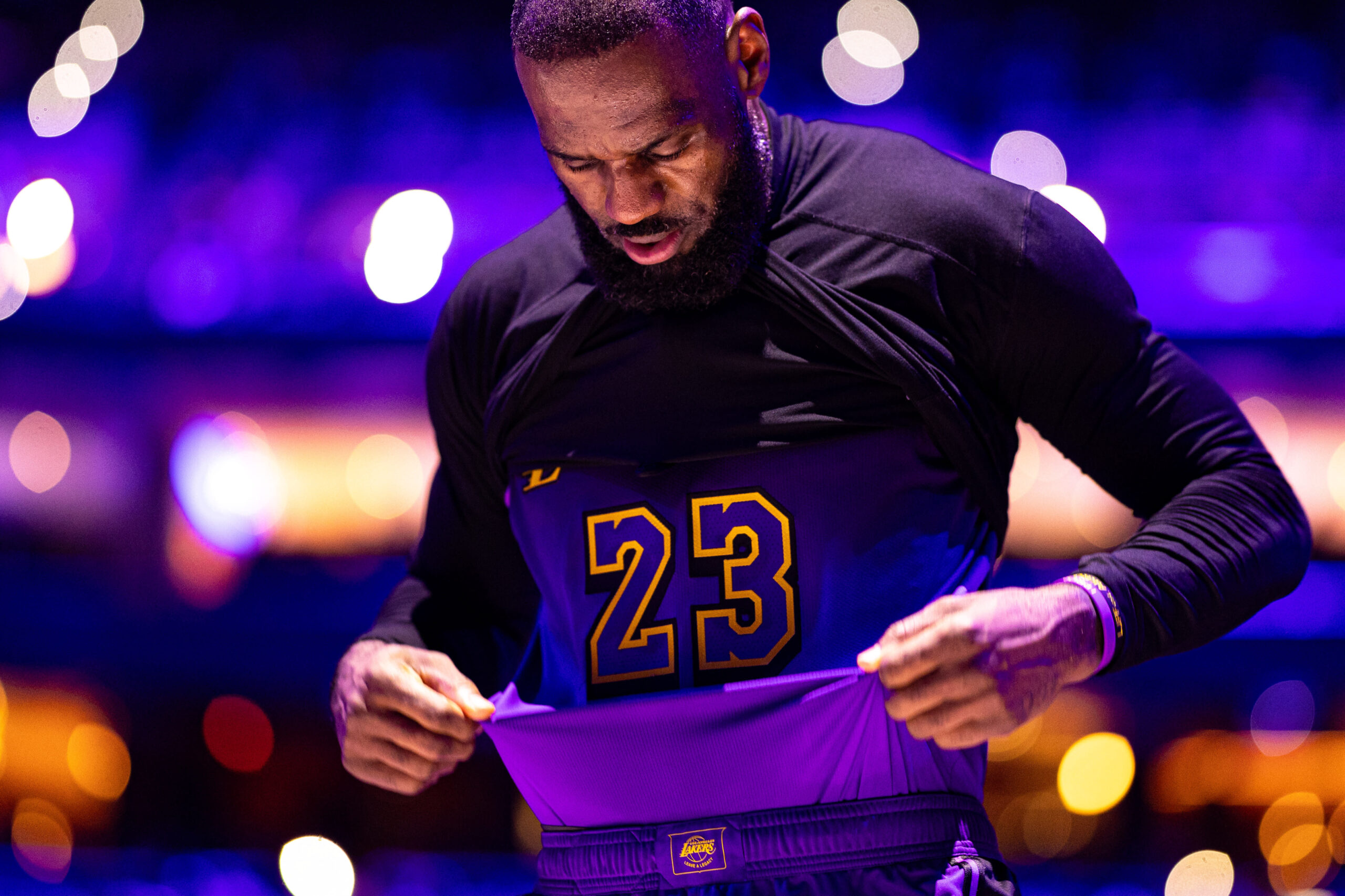 You are currently viewing Why the Lakers should trade LeBron James — now