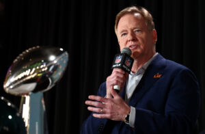 Read more about the article Yahoo Sports AM: Goodell backs DEI