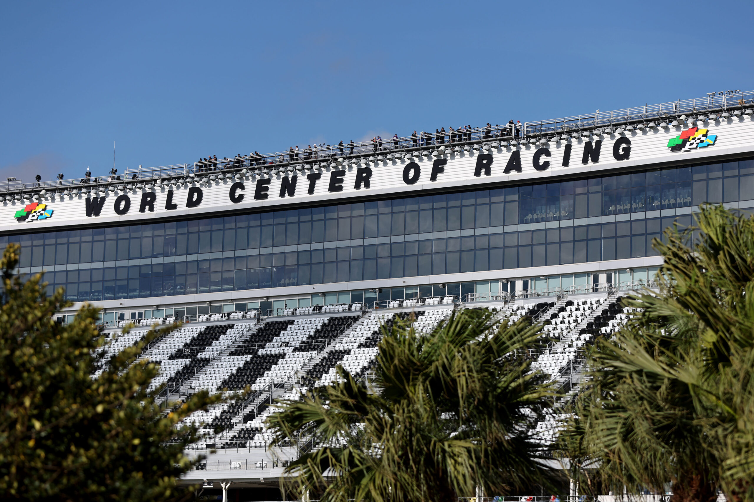 You are currently viewing Daytona 500: TV schedule, race details, qualifying format, best bets and more as 2025 NASCAR Cup Series begins