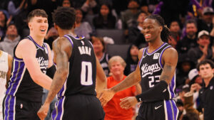 Read more about the article Kings ‘lock in,’ get job done during Domas-less minutes vs. Pels