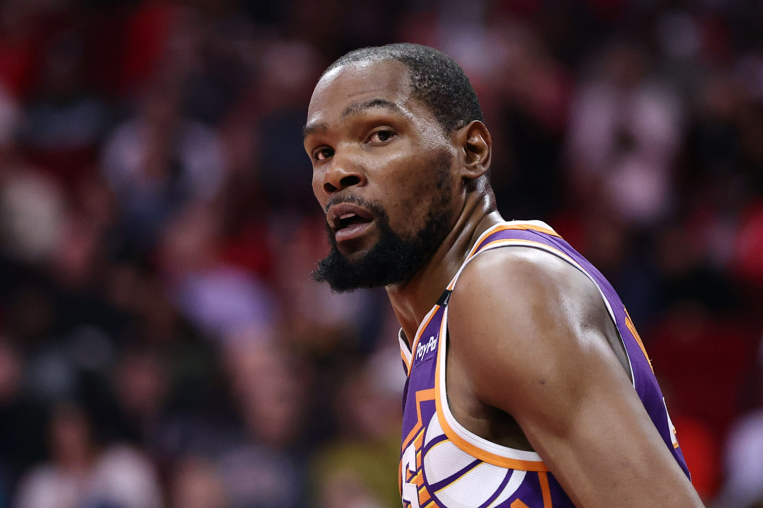 Read more about the article Kevin Durant explains why he spiked trade to Warriors: ‘I just didn’t want to move’