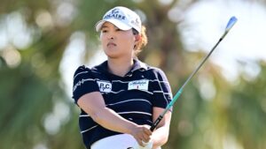 Read more about the article Jin Young Ko shoots 63 to take lead in bid for 4th Founders Cup victory