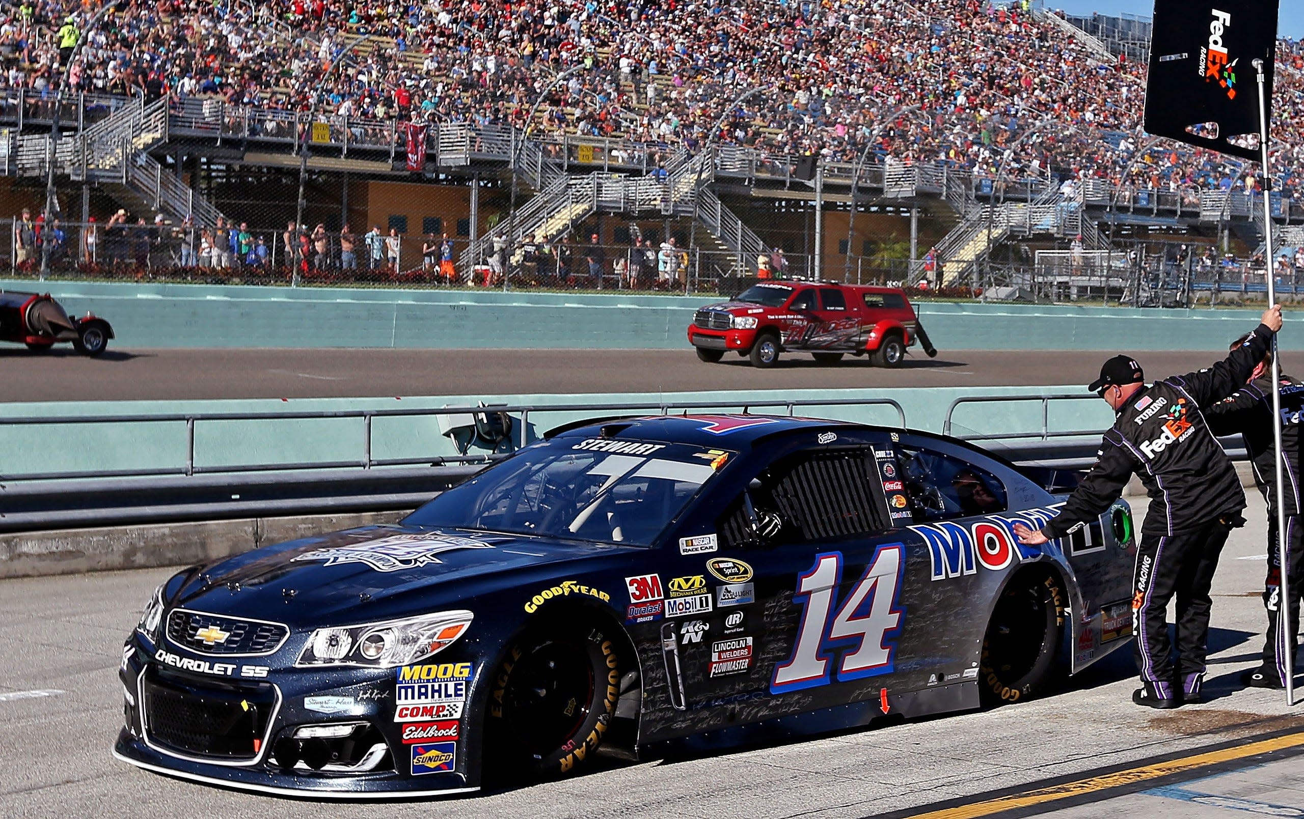 You are currently viewing Daytona 500 countdown is on: Tony Stewart (14) days until NASCAR season cranks to life