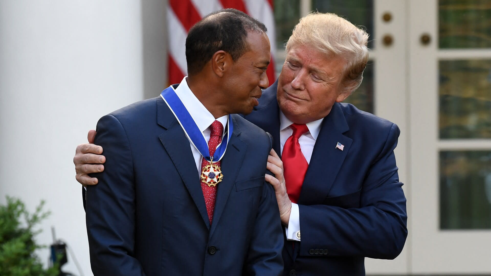 You are currently viewing Tiger Woods, President Donald Trump play golf on Sunday morning ahead of Trump’s Super Bowl visit