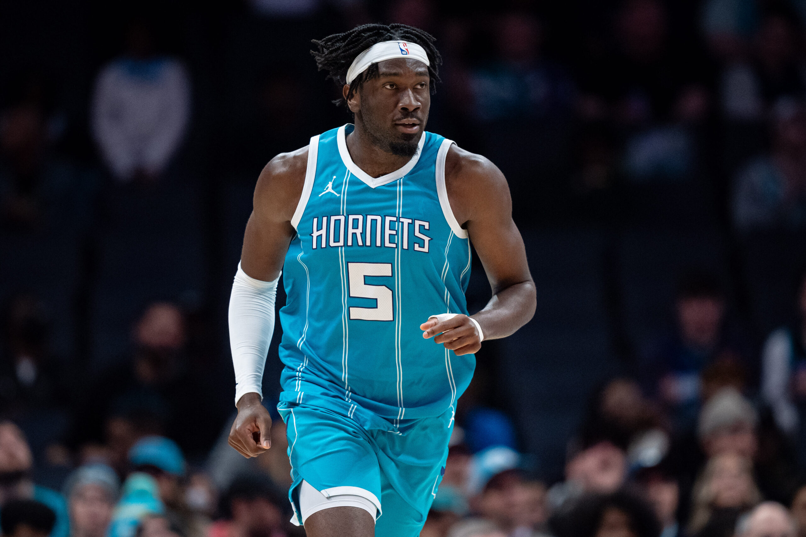 You are currently viewing Hornets reportedly trying to dispute Mark Williams’ failed physical, which led to Lakers trade being rescinded