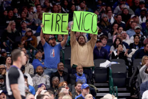 Read more about the article Mavericks GM Nico Harrison hears ‘Fire Nico’ chants from fans at SMU game