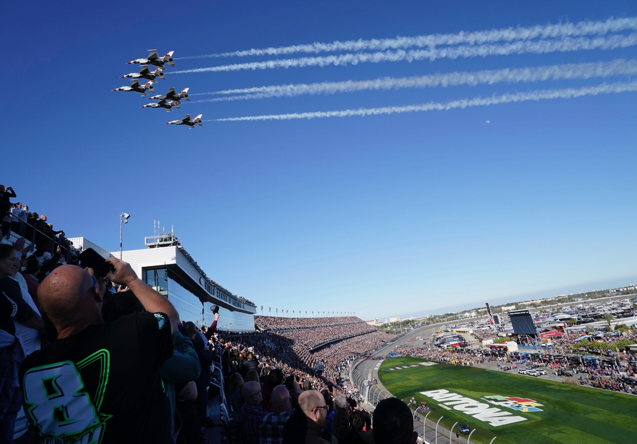 You are currently viewing NASCAR 2025 schedule, from Daytona Beach to the desert, and plenty of places in between