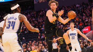 Read more about the article Warriors vs. Jazz Odds, predictions, recent stats, trends and Best bets for February 5