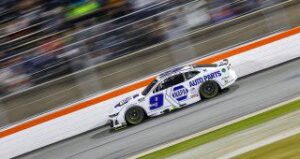 Read more about the article Chase Elliott controls, wins Cook Out Clash in Cup Series return to Bowman Gray