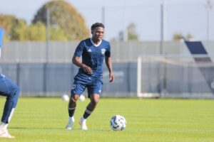 Read more about the article ‘It is not always a question of money’ – Why Uganda Cranes star Travis Mutyaba is in no rush to leave Bordeaux despite sporadic gametime