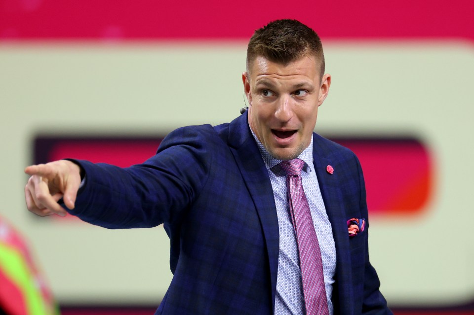 Read more about the article ‘Crazy bro’ – Rob Gronkowksi responds to wild NFL comeback rumors as fans all say same thing about short-lived unretirement 