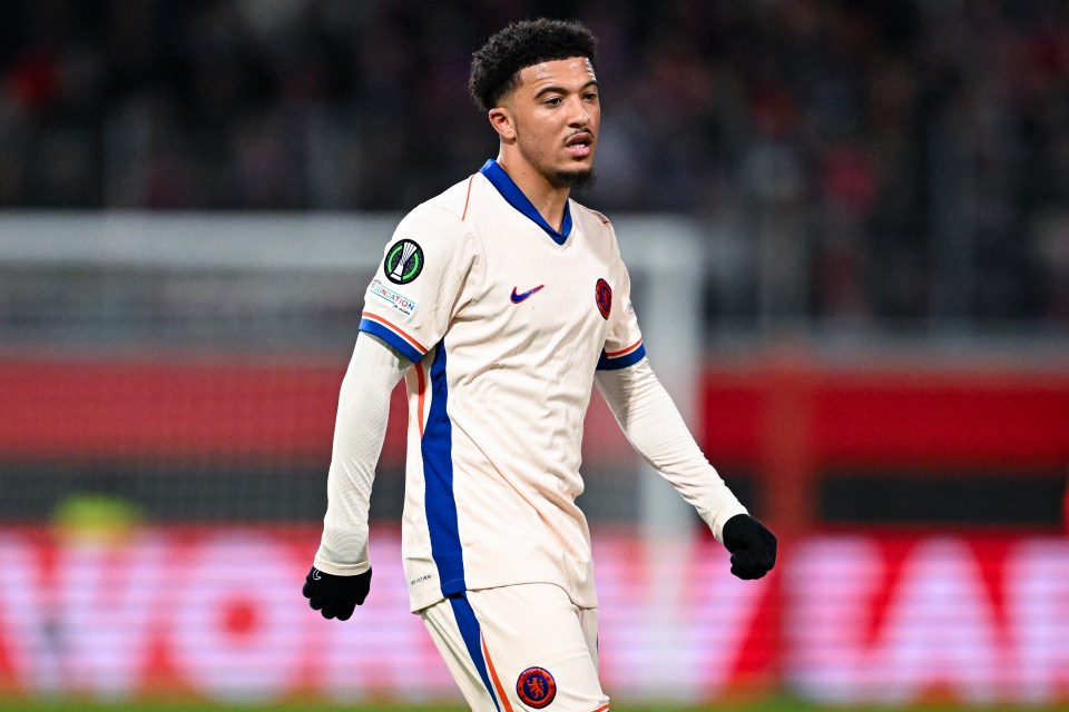 You are currently viewing ‘Can’t deal with home truths’ – Simon Jordan slams Jadon Sancho for freedom comment on Marcus Rashford’s Instagram