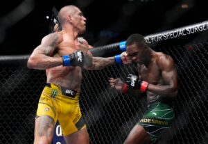 Read more about the article ‘I’m sorry’ – Israel Adesanya shares wholesome moment with UFC referee who stopped Alex Pereira fight